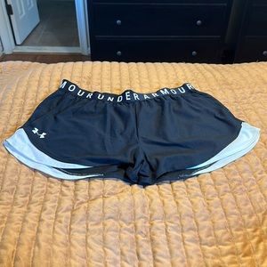 Black and white under Armour shorts
